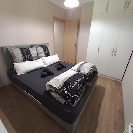 Kassandrou Deluxe Apartment Tesalonika Bagian luar foto