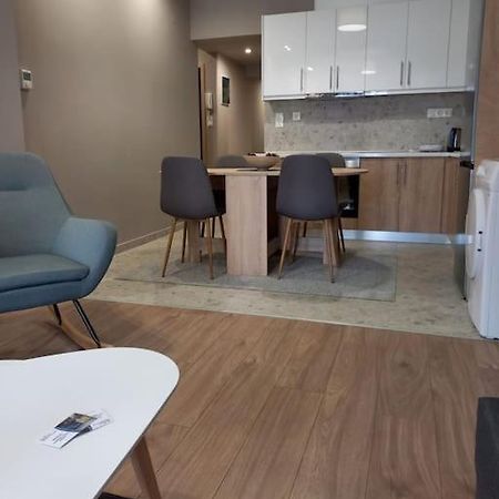 Kassandrou Deluxe Apartment Tesalonika Bagian luar foto